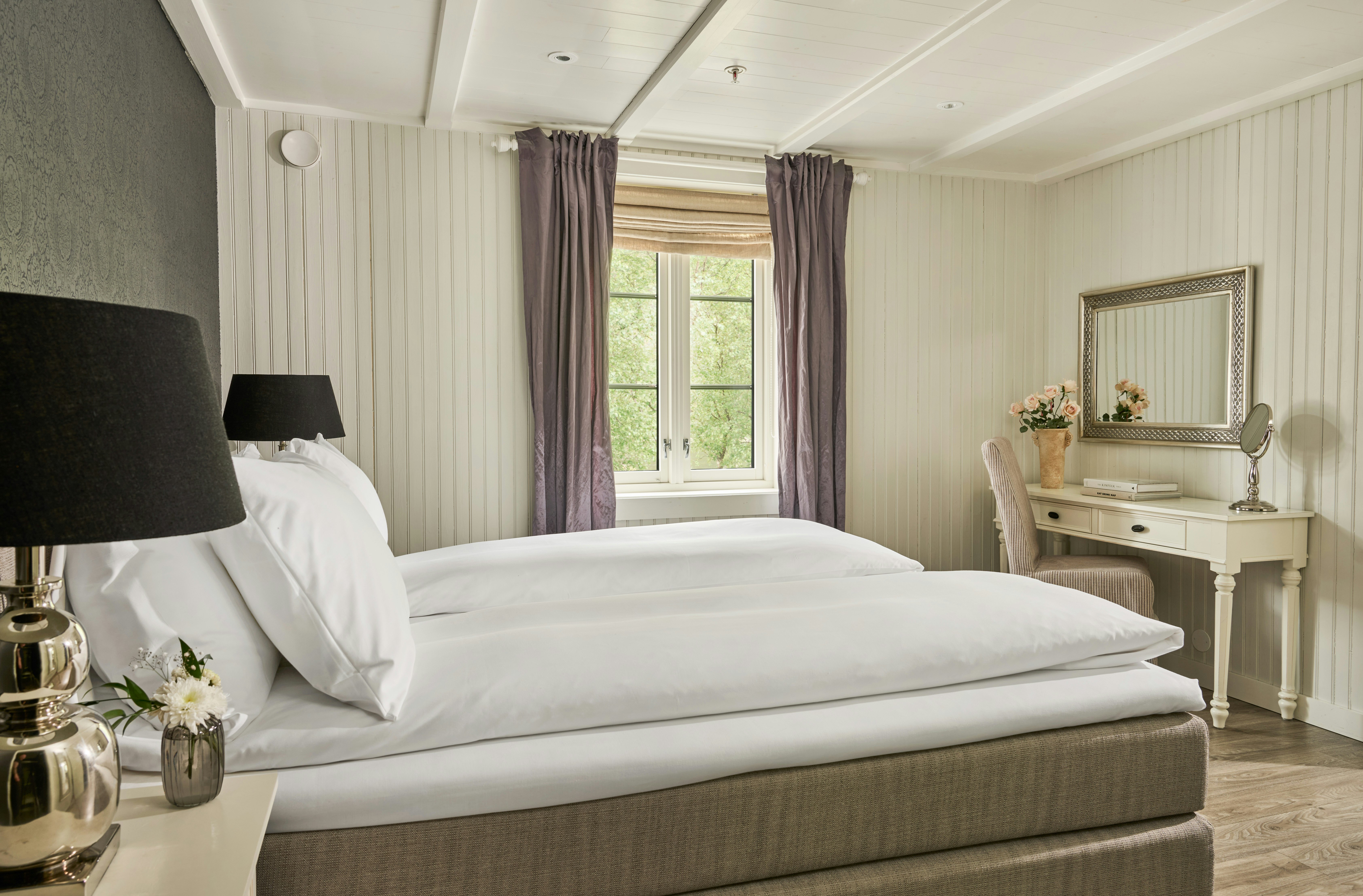 Fru Haugans Hotel 15/50