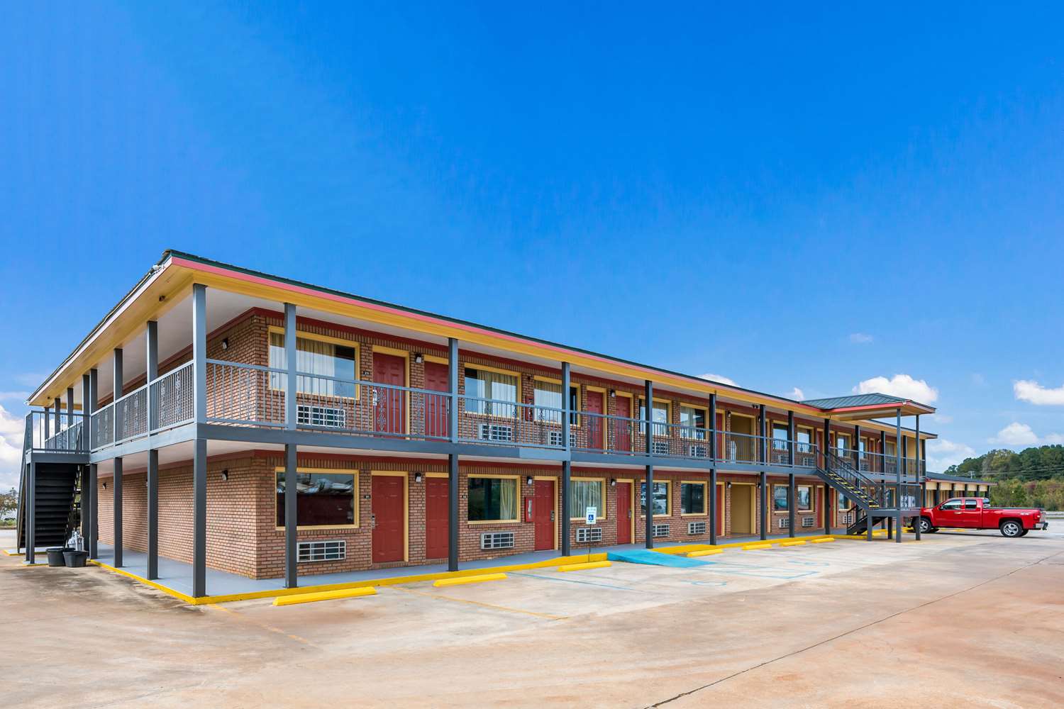 Econo lodge Russellville, AL 5/18