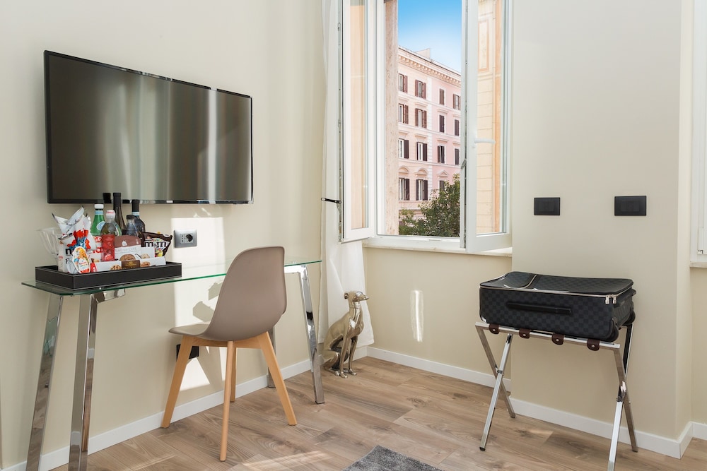 126 Gracchi Suites 35/47