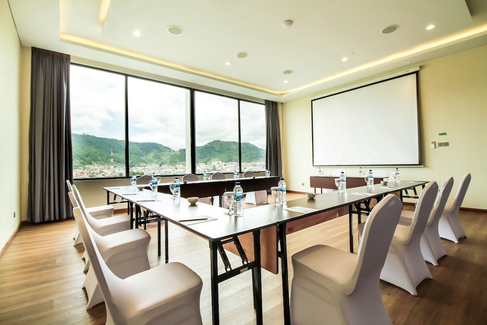 Gayo Petro Hotel Takengon 39/41