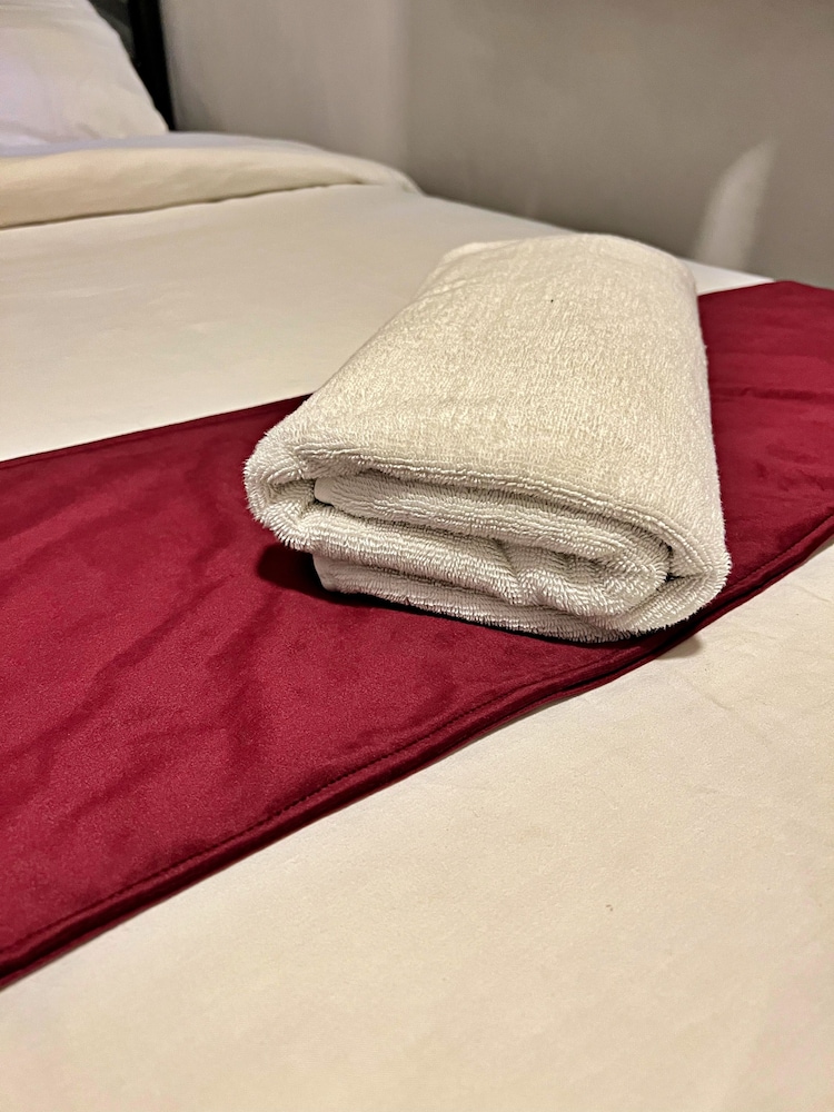 Sydney Hotel 20/41