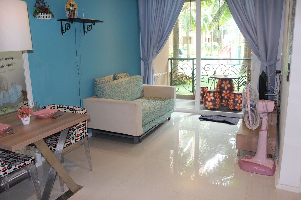 Atlantis Condo Resort Pattaya EVT 25/50
