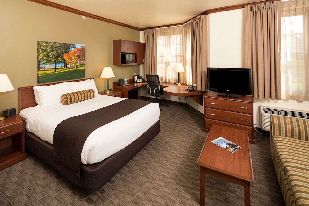 Kress Inn Ascend Hotel Collection 8/54