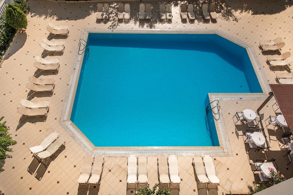 Hersonissos Palace 45/70