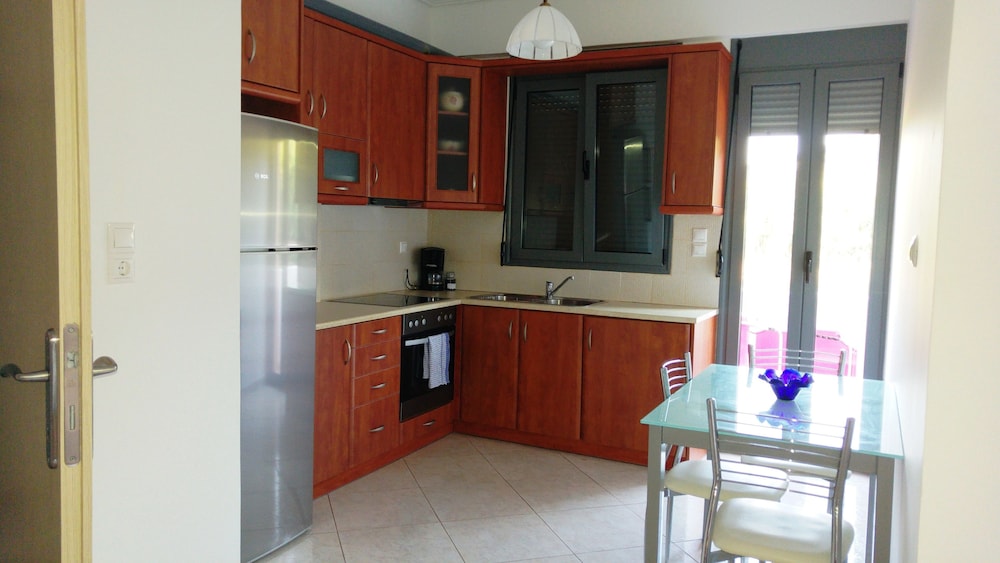 2 Bedrooms, Family, House, Twin Beds, Bay View, Sofa، Nitelli's Houses 3/3