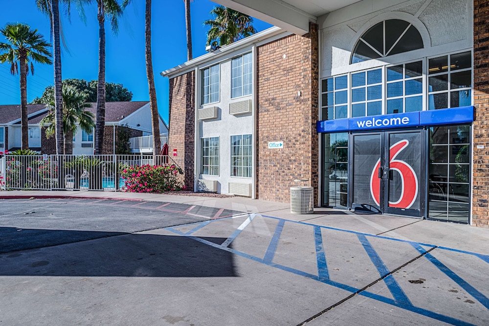 Motel6 Tucson, AZ - North 37/53