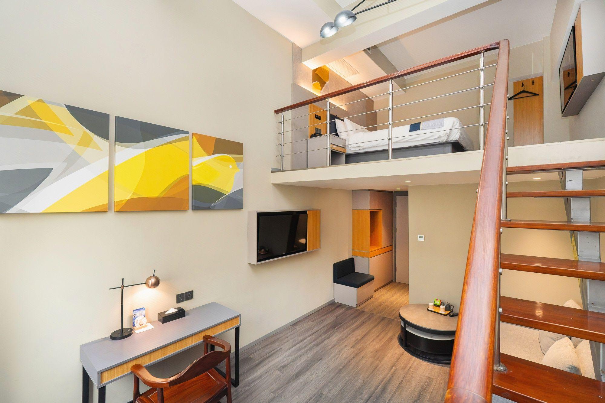 Home Inn Selected Hotel (Shanghai Pudong Lujiazui Oriental Pearl Store) 29/38