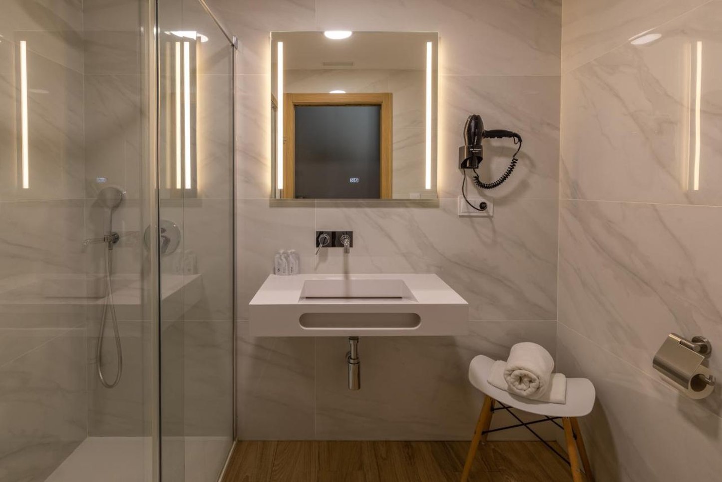 Hotel Europa Arteixo 38/39