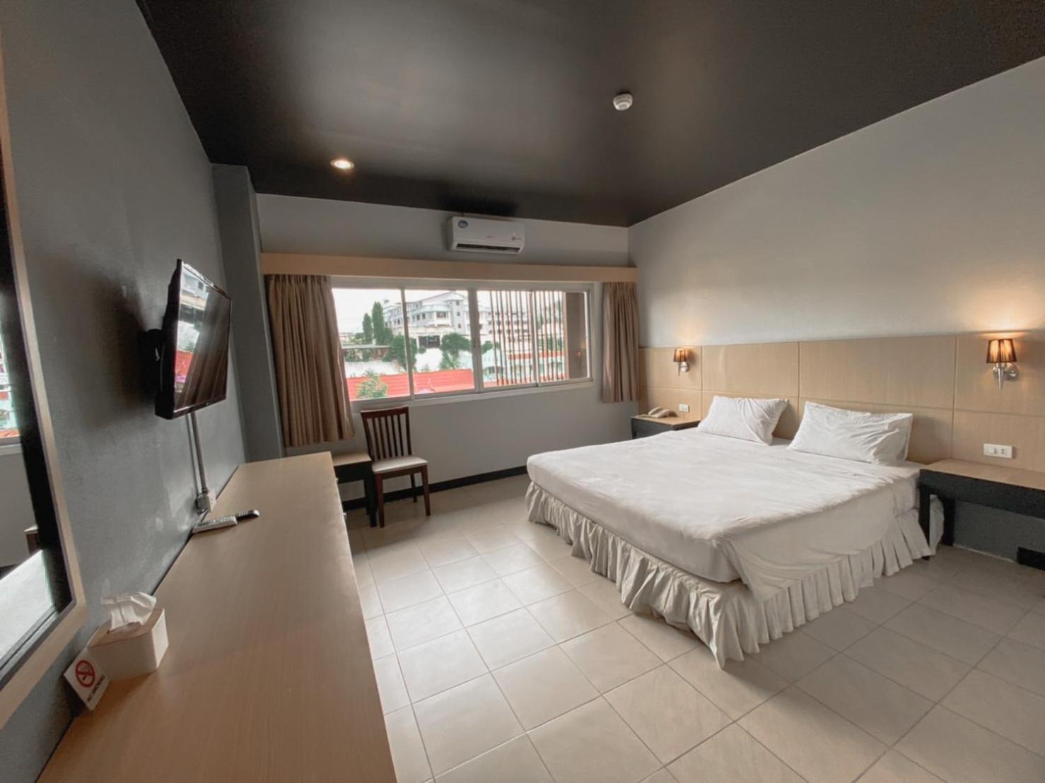 Garden View Betong Hotel 11/23