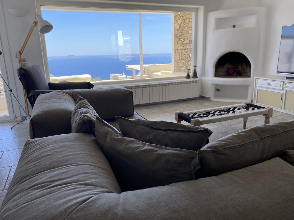 Flaskos Suites 31/50