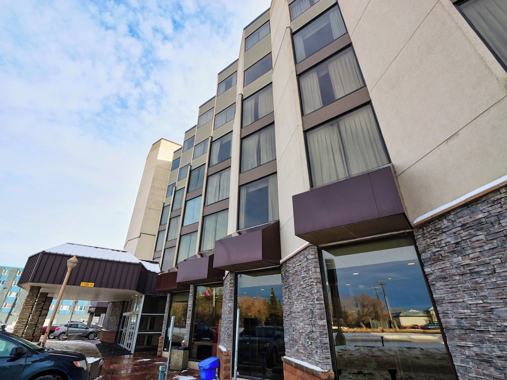 Continental Inn And Suites 4/50