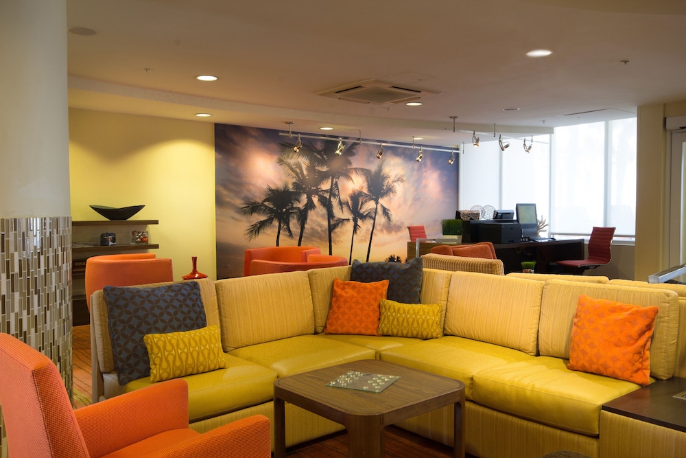 Courtyard By Marriott Jacksonville Beach Oceanfront 9/48