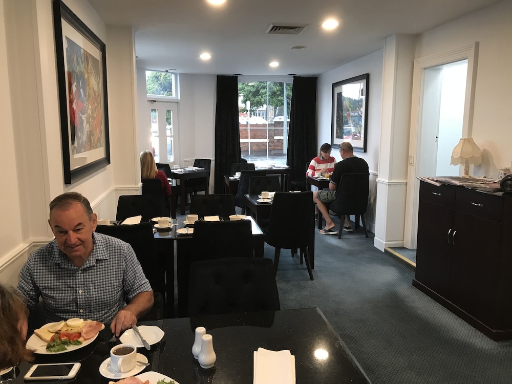 Art Hotel on York 55/65