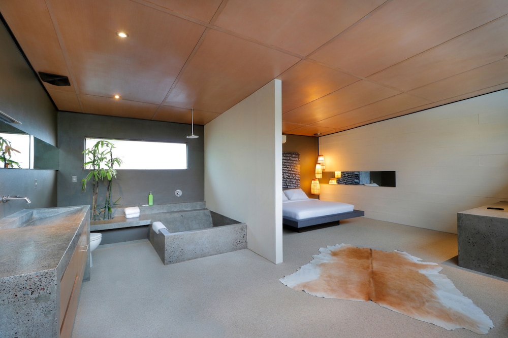 Clio Apartments 17/45