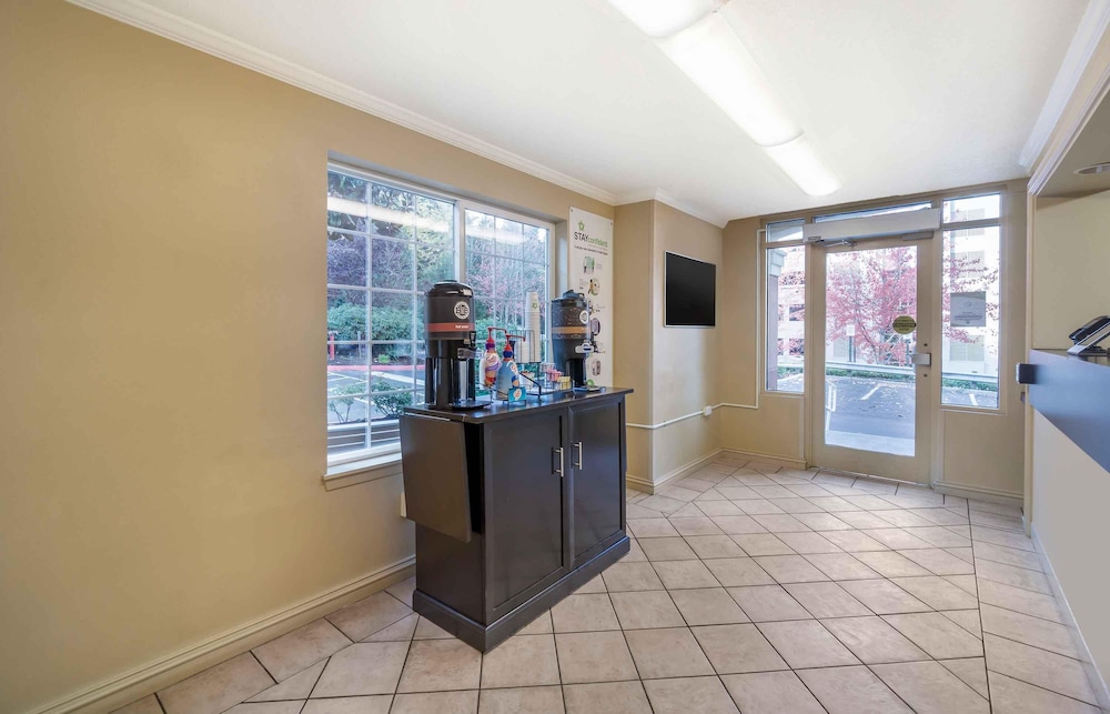 Extended Stay America Seattle-Bellevue-Factoria 12/54