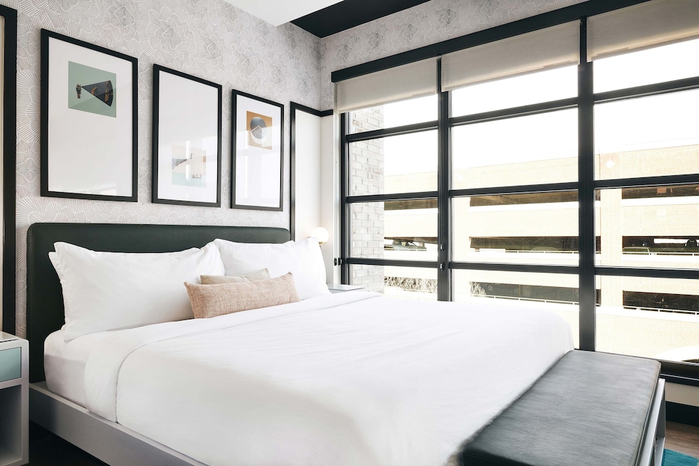 Kinley Chattanooga Southside, a Tribute Portfolio Hotel 6/42