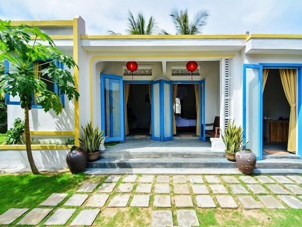 Local Beach Homestay 13/31