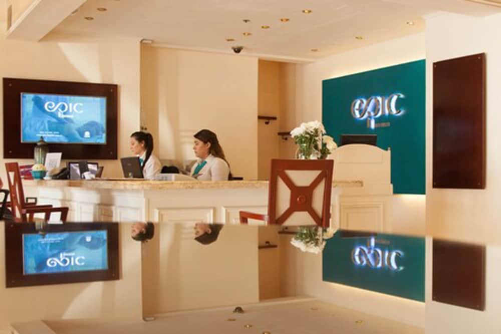 EPIC HOTEL VILLA MERCEDES 44/60