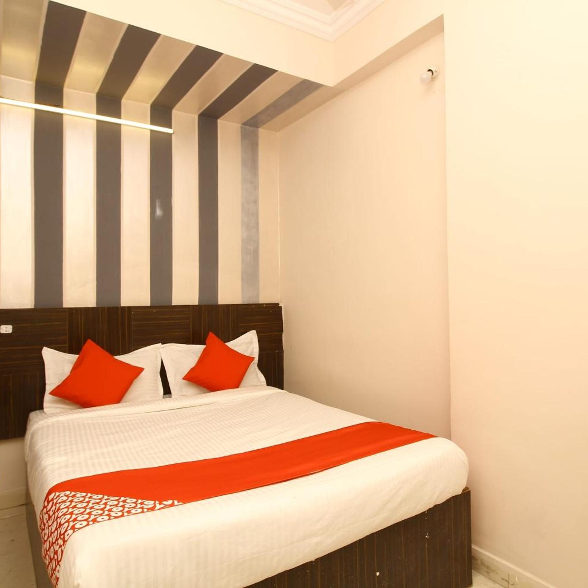 Hotel Nav Bharat Residency 6/29