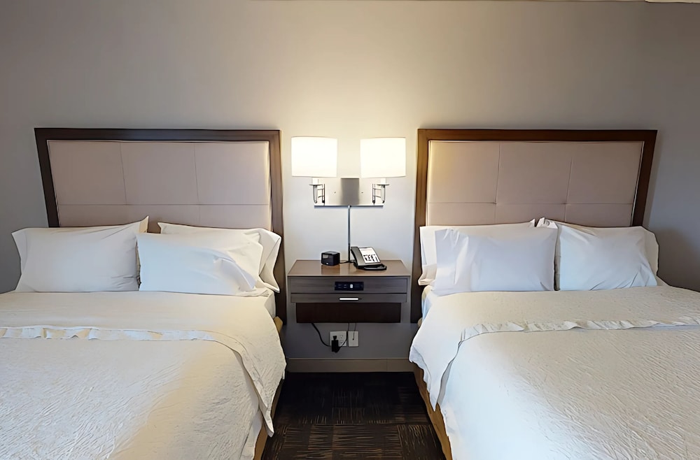 Premium, 2 Queen Beds