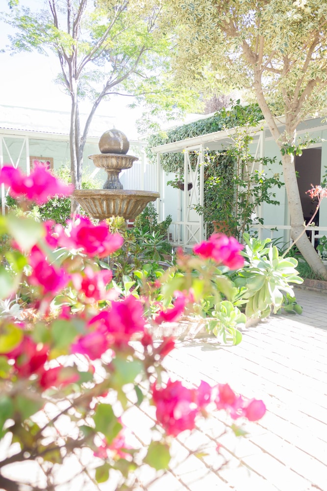 Adley House Guesthouse 5/47