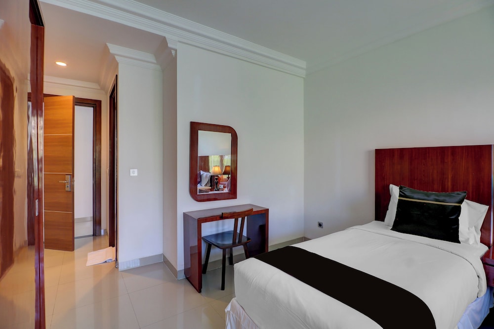 DELUXE, TWIN BEDS