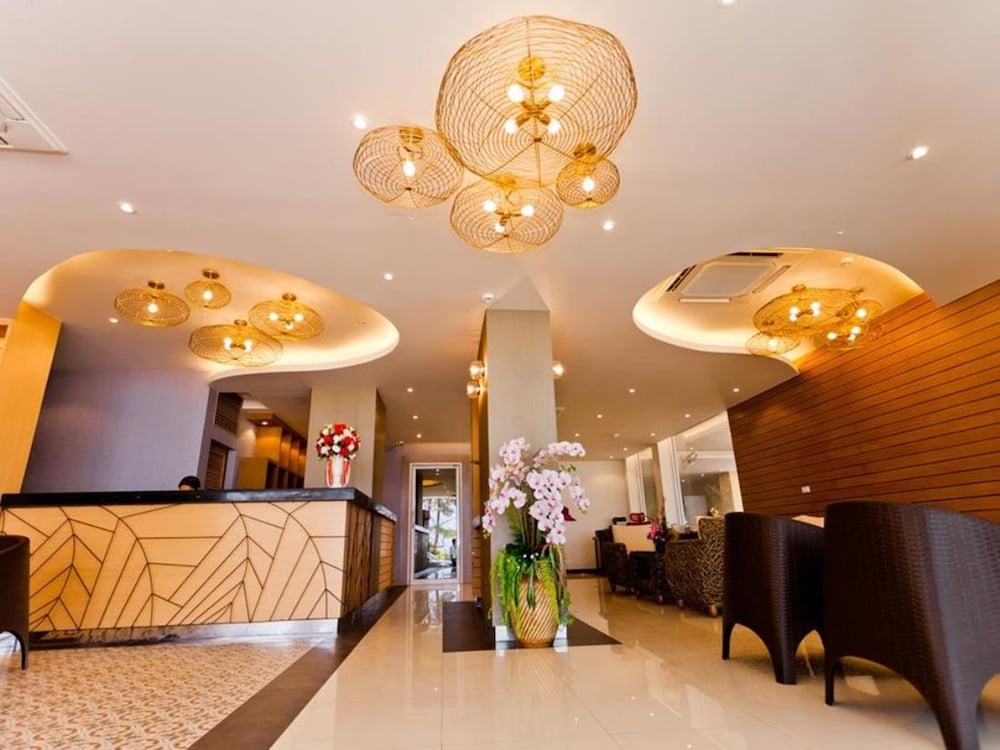Anda Beachside Hotel 12/85