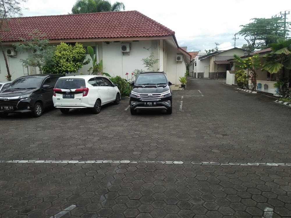 Hotel Besar Purwokerto 42/50