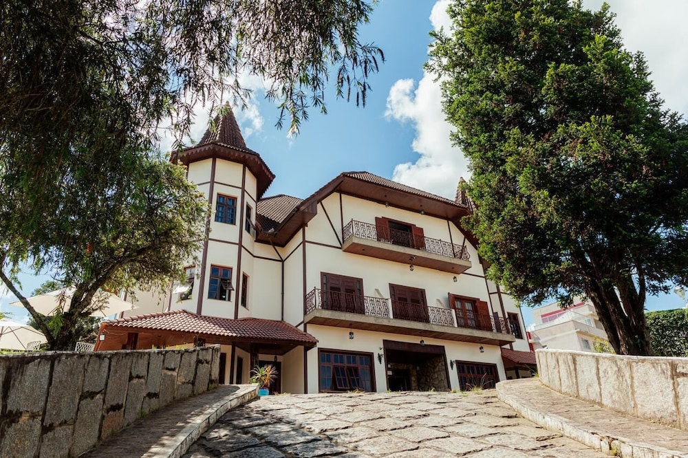Chateau Palace Hotel 4/50