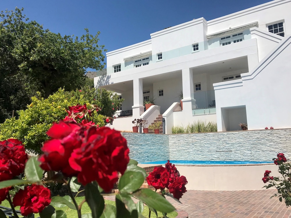 Manor On The Bay 3/50