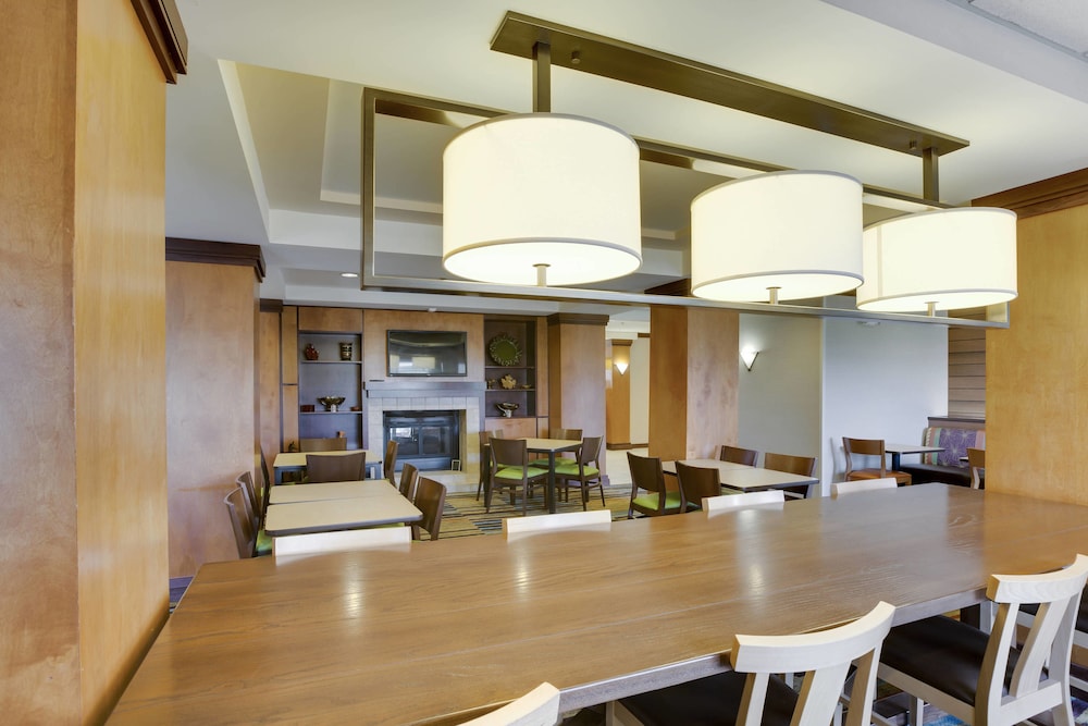 Fairfield Inn & Suites South Hill I-85 43/49