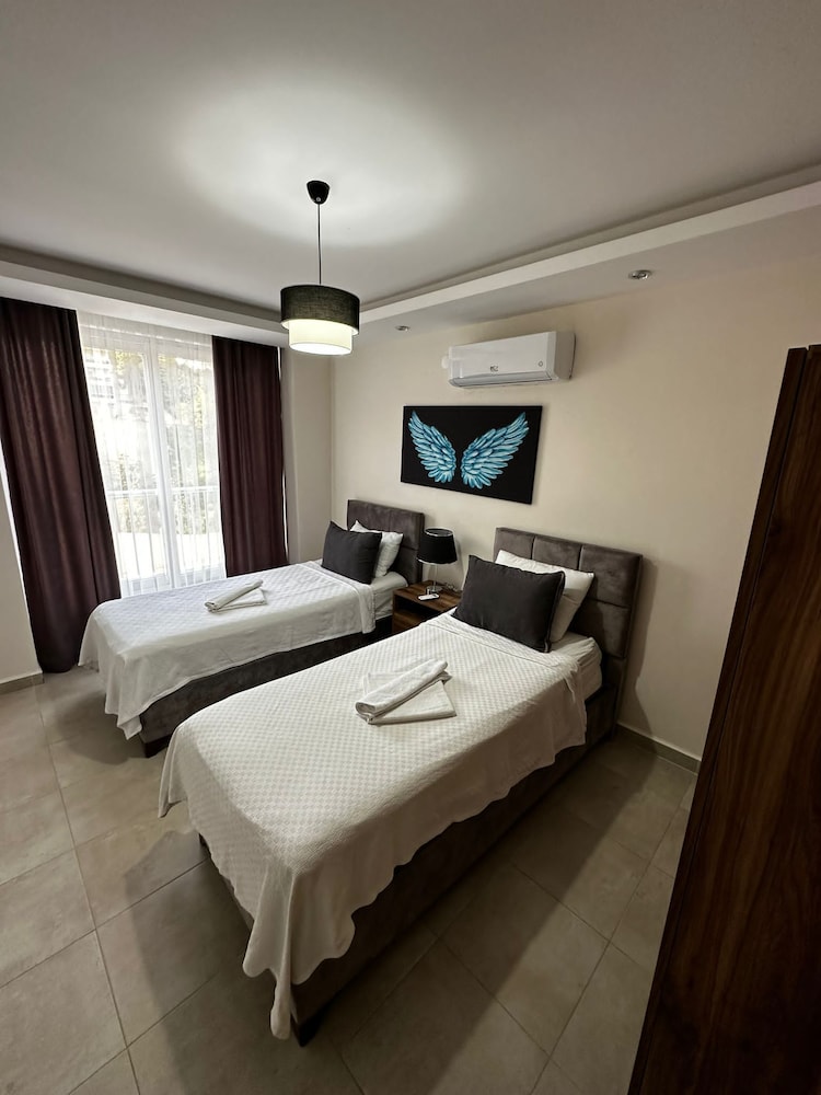Almaris Resort Hotel 11/50