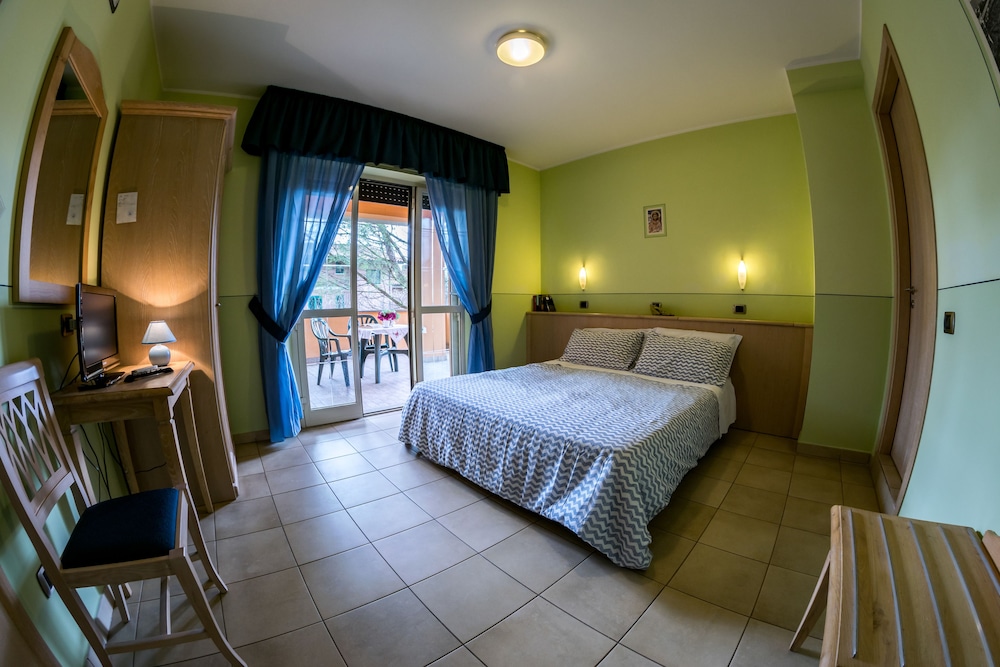 Hotel Cladan 19/63