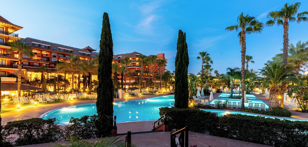 Puerto Antilla Grand Hotel 37/40