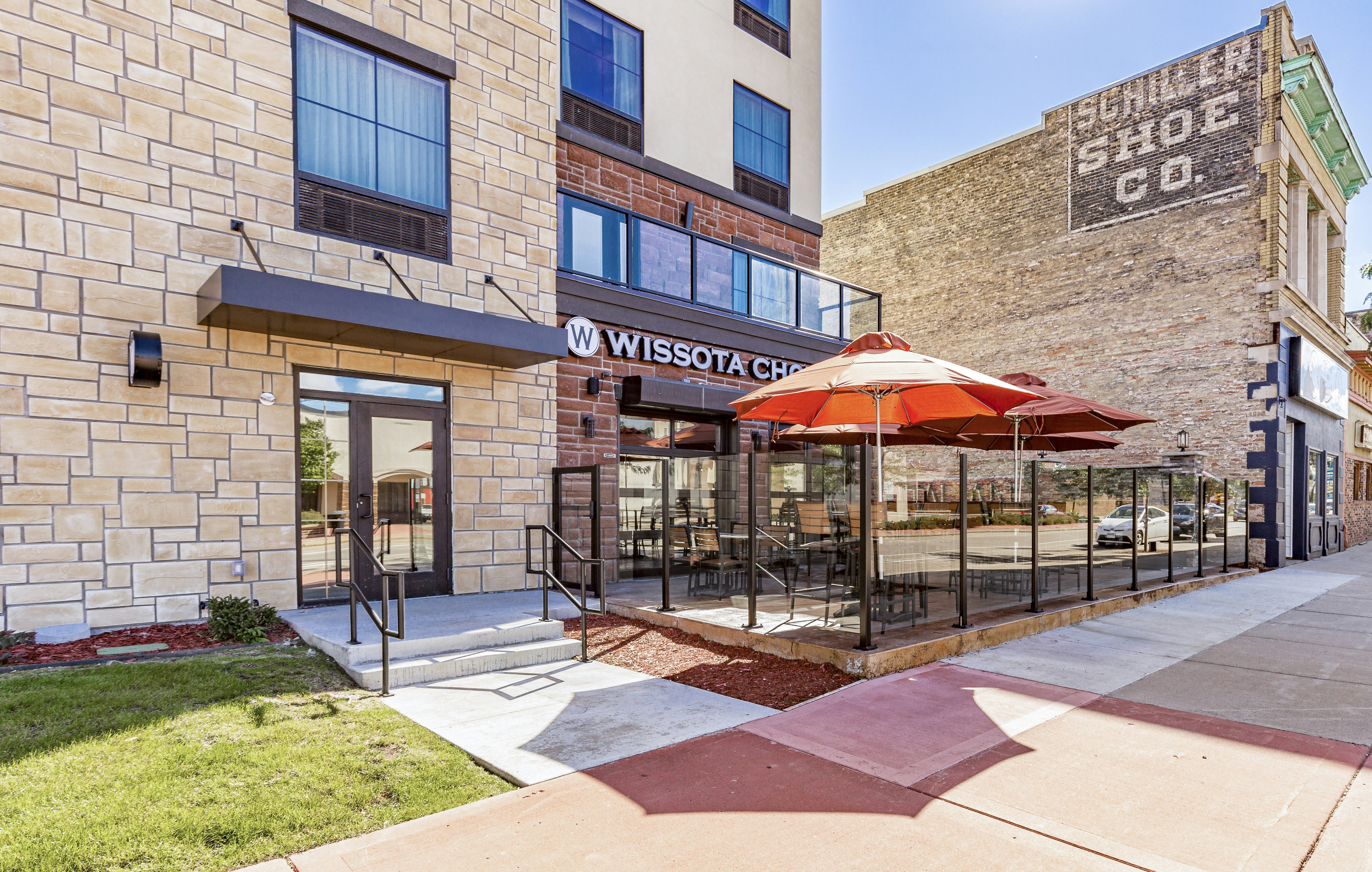 Cobblestone Hotel & Suites - Superior Duluth 46/50