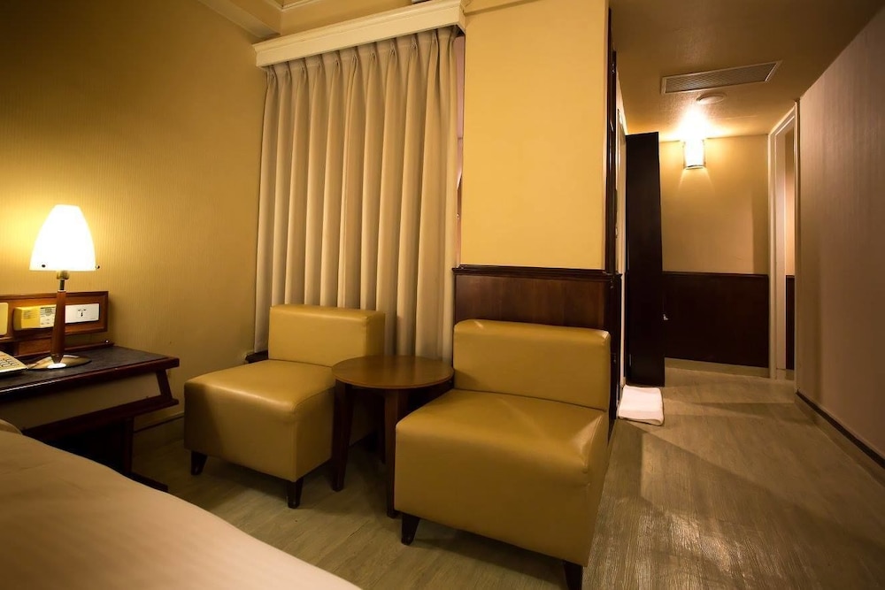 Seed Hotel 17/25