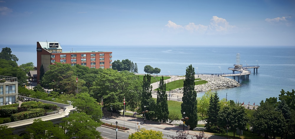 Waterfront Hotel Downtown Burlington 42/42