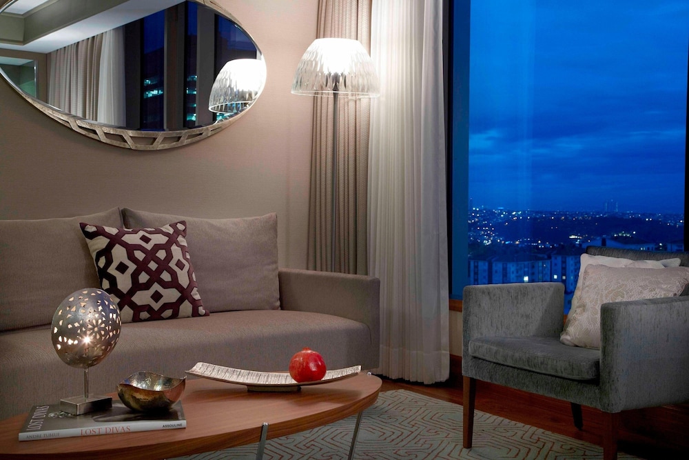 Renaissance Istanbul Polat Bosphorus Hotel 37/68