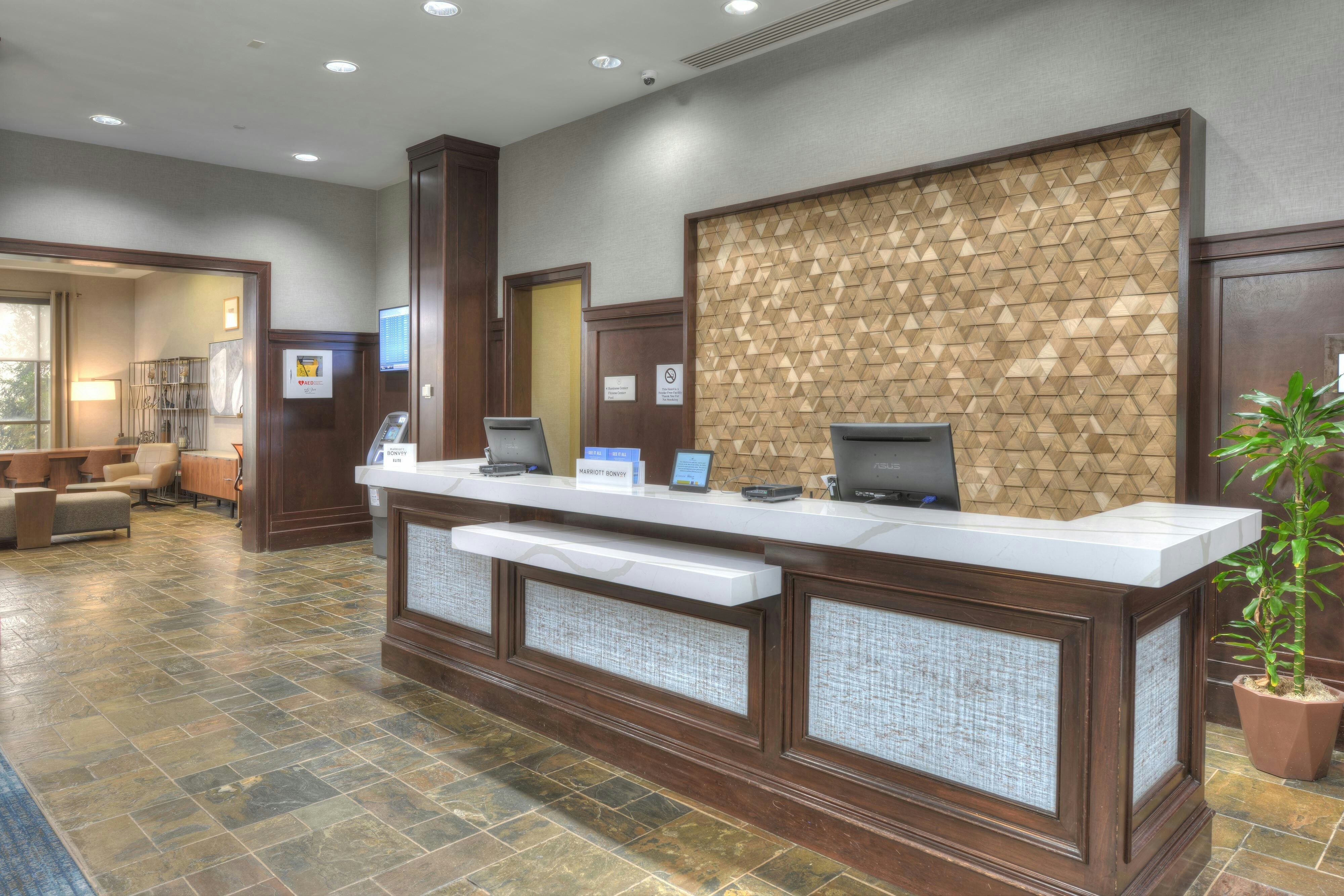 Sheraton Baltimore Washington Airport Hotel - BWI 9/56