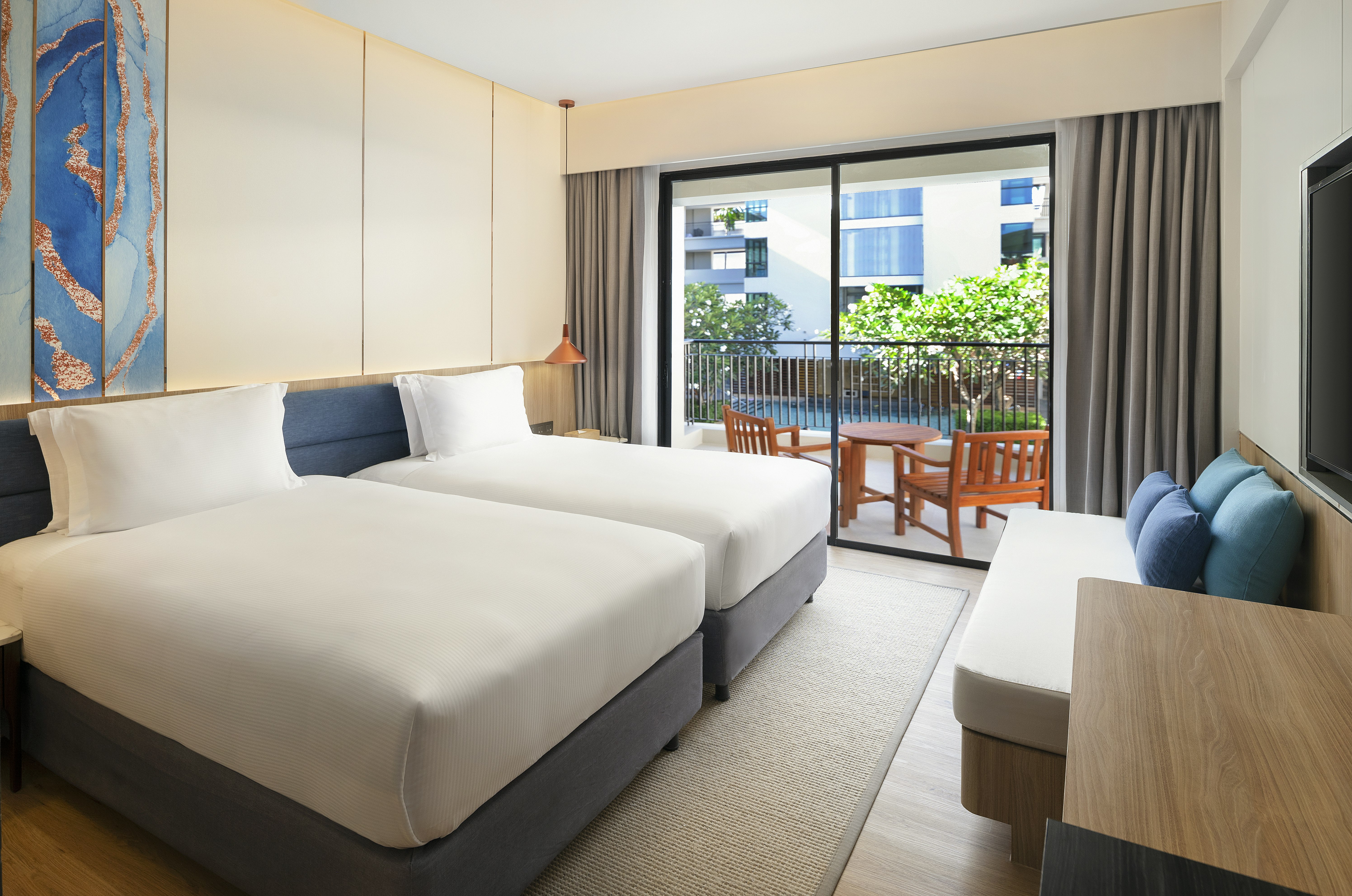 PREMIUM, TWIN BEDS, BALCONY