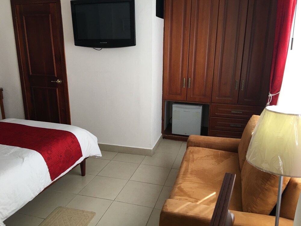 Hostal Mitad Del Mundo 35/69