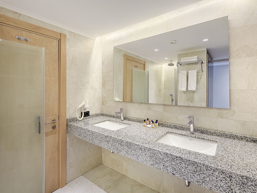 Piril Hotel Thermal Beauty And Spa 79/79