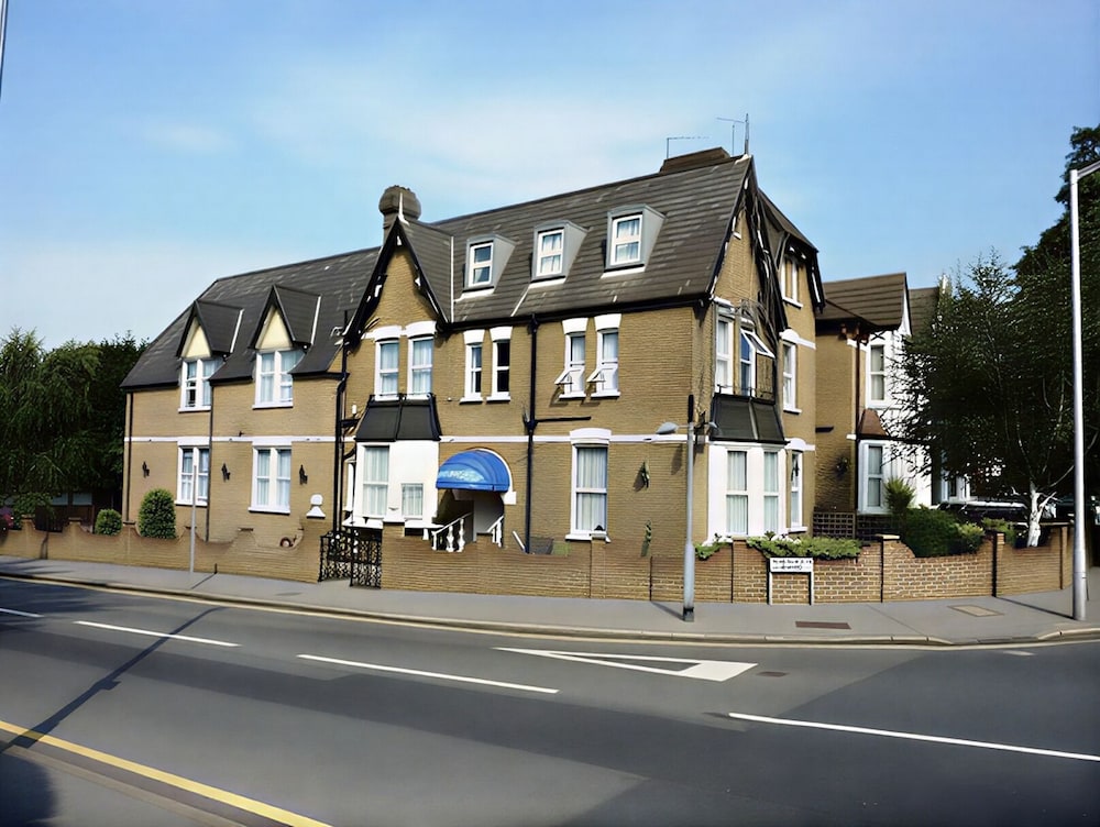 Kirkdale Hotel 23/30