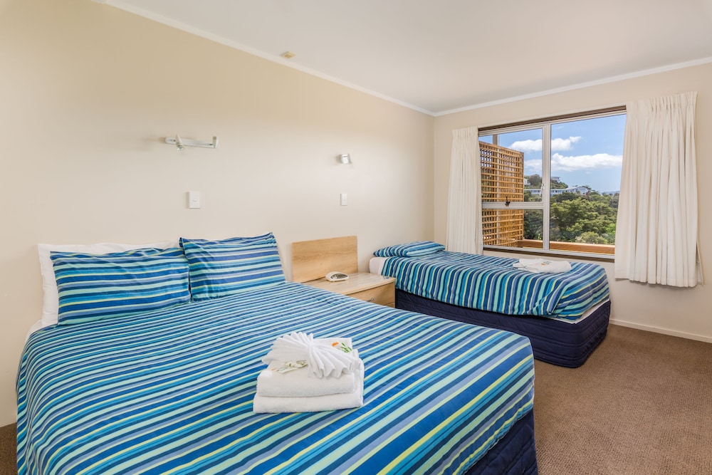 Aloha Seaview Resort Motel 13/68