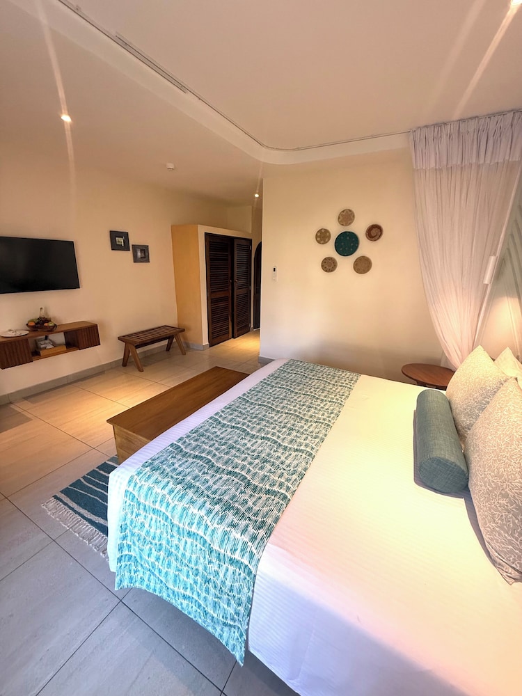 Neptune Paradise Beach Resort & Spa 14/47