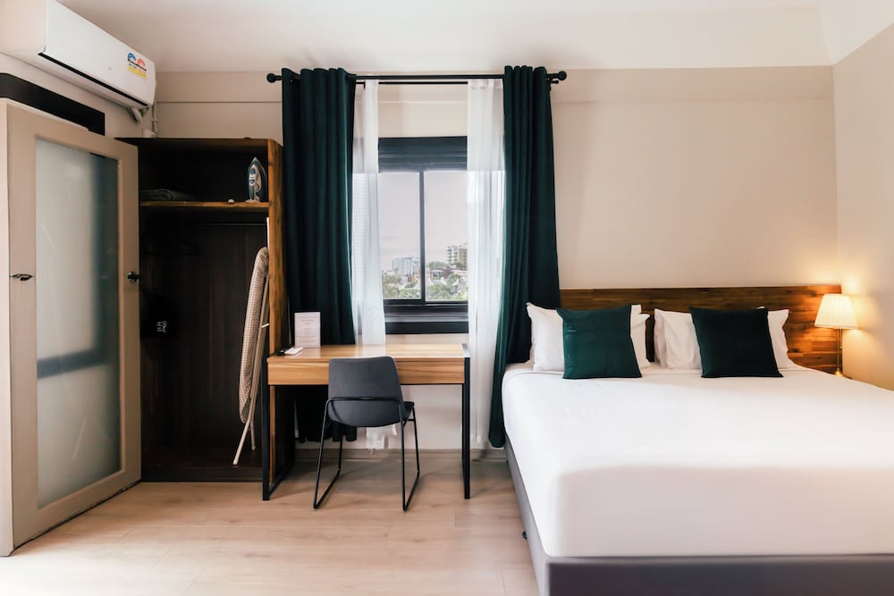 ROOM, HARBOUR BRIDGE VIEW, TERRACE