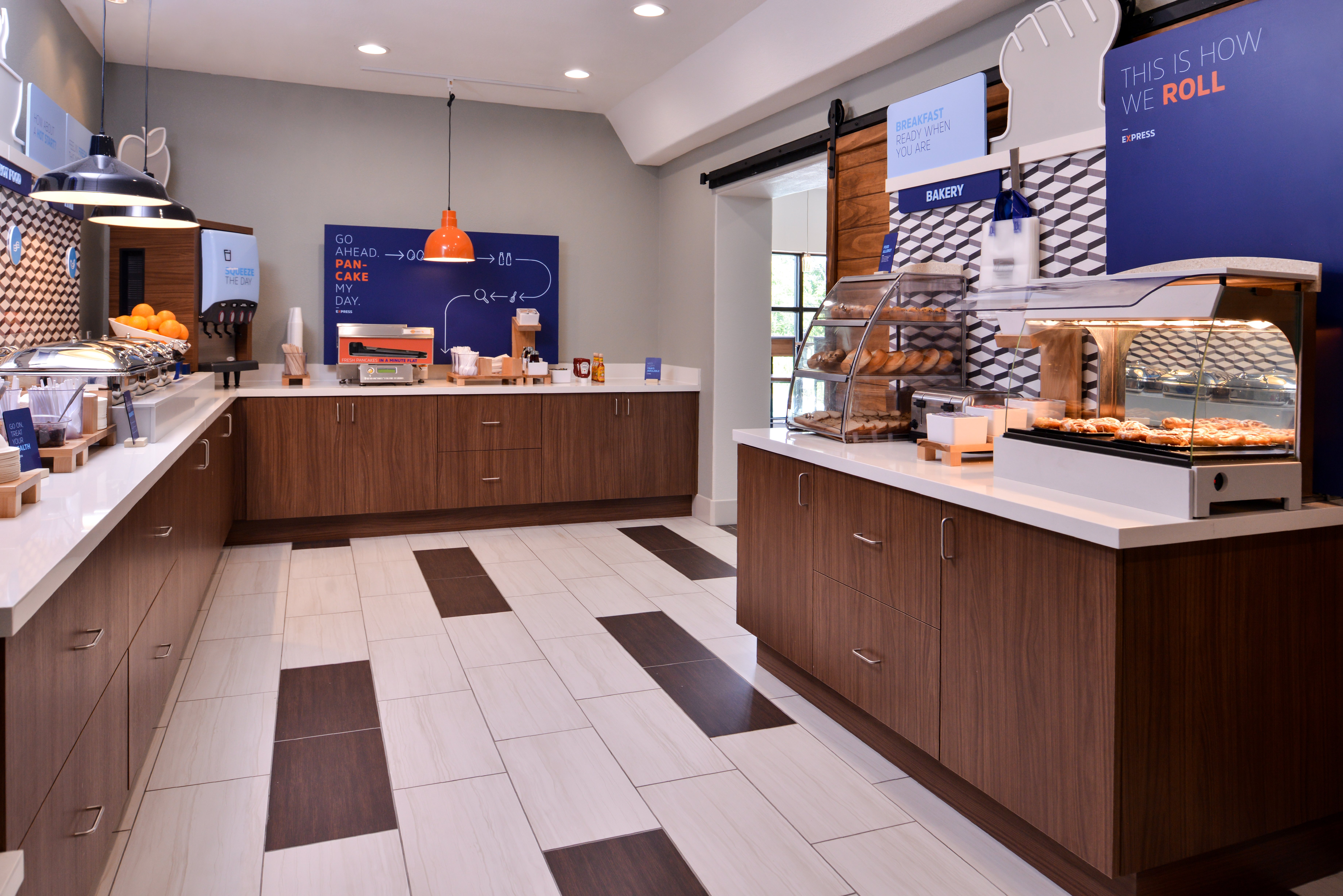 Holiday Inn Express Hotel And Suites Elgin 18/57