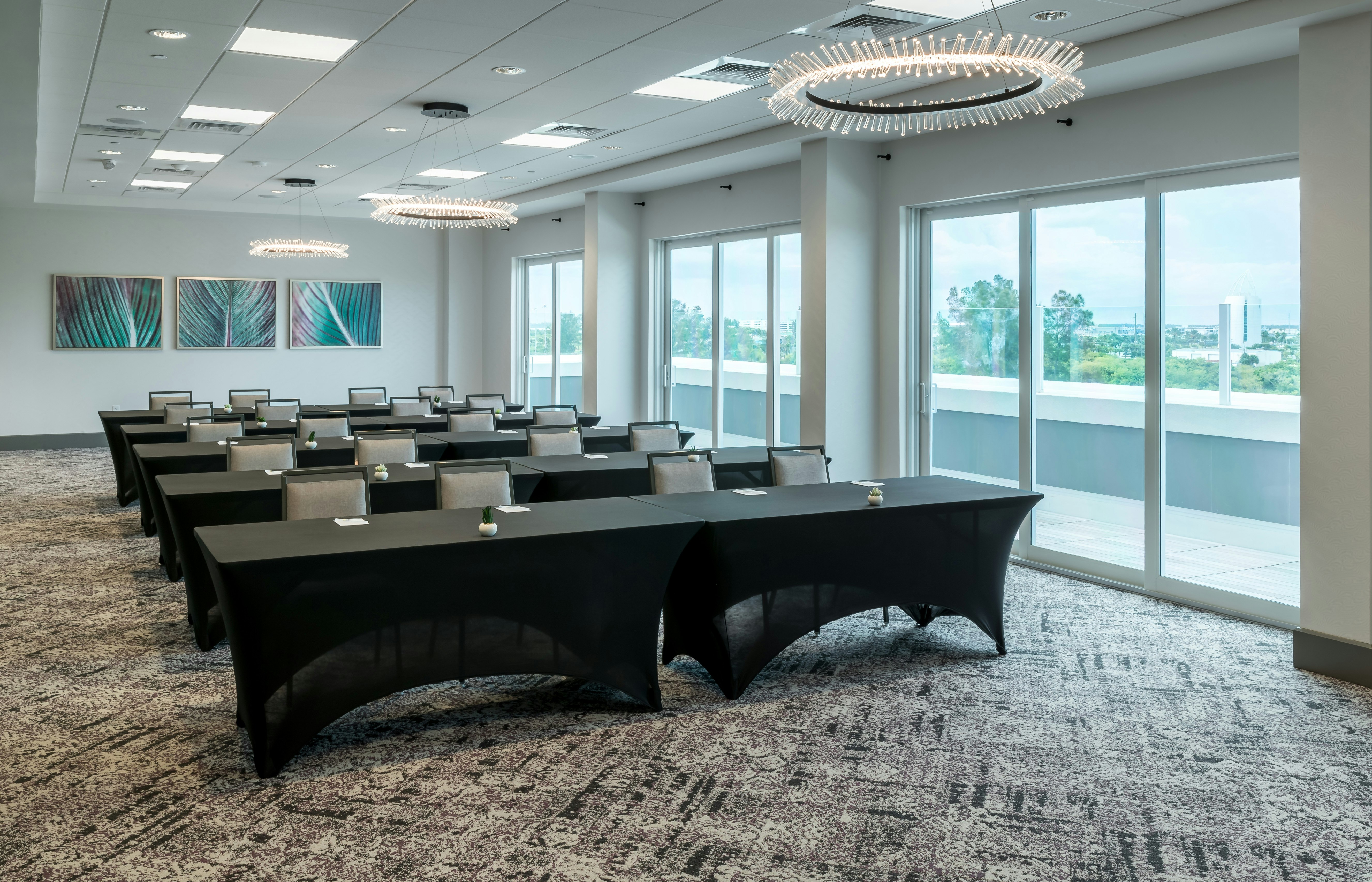 Home2 Suites by Hilton Cape Canaveral Cruise Port 25/36