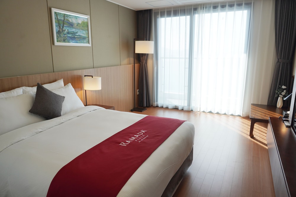Ramada Plaza by Wyndham Dolsan Yeosu 9/64