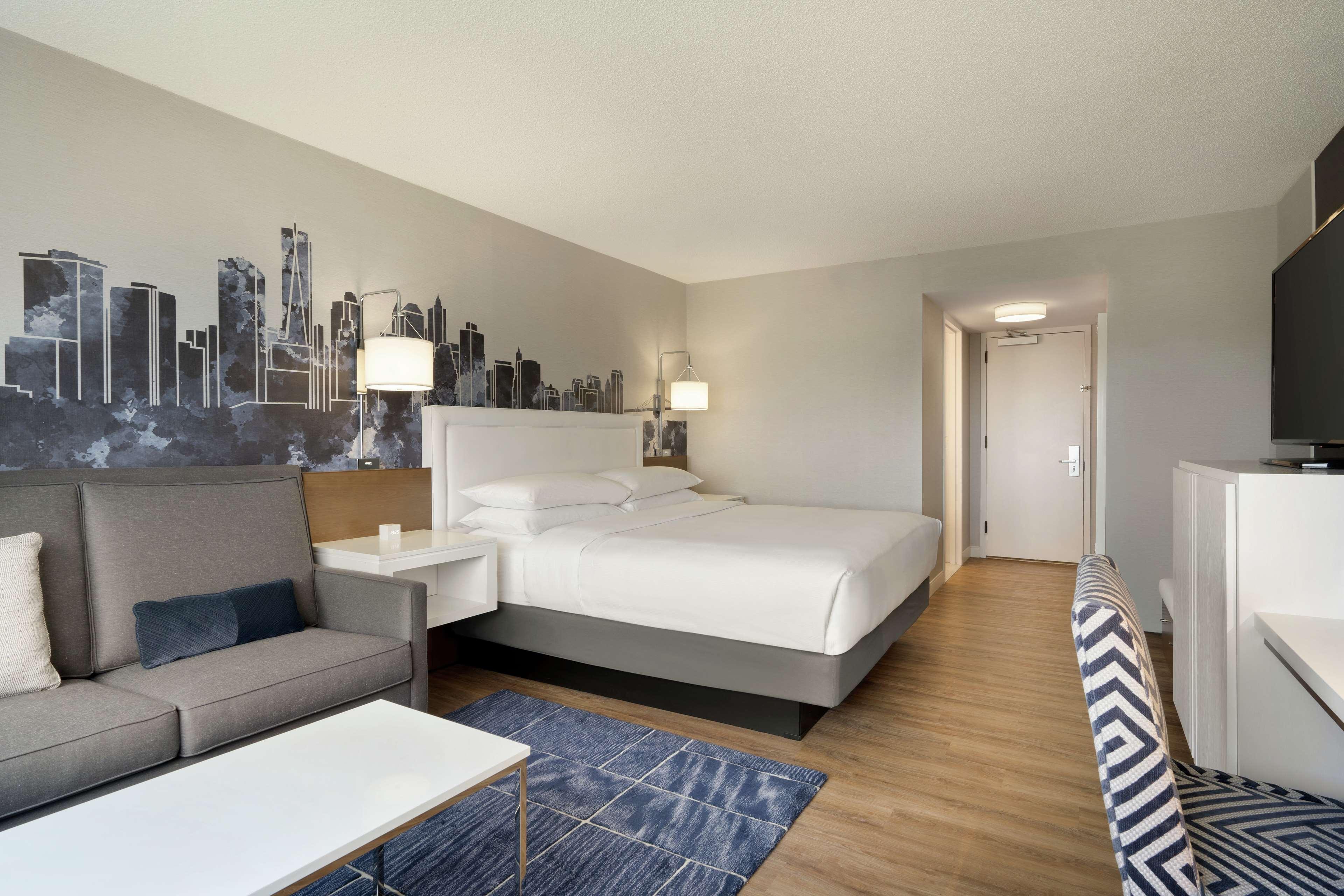 Deluxe, Double Bed